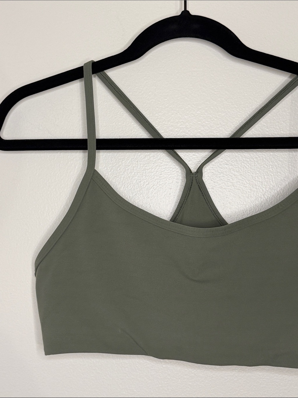Vuori Women's AllTheFeels Bra Pistachio Green Lightweight Support Large - Picture 4 of 9